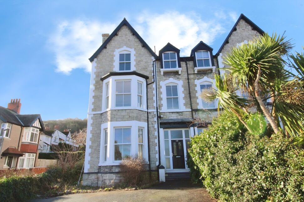 Main image of 2 bedroom Semi Detached Flat to rent, Abergele Road, Colwyn Bay, Conwy, LL29