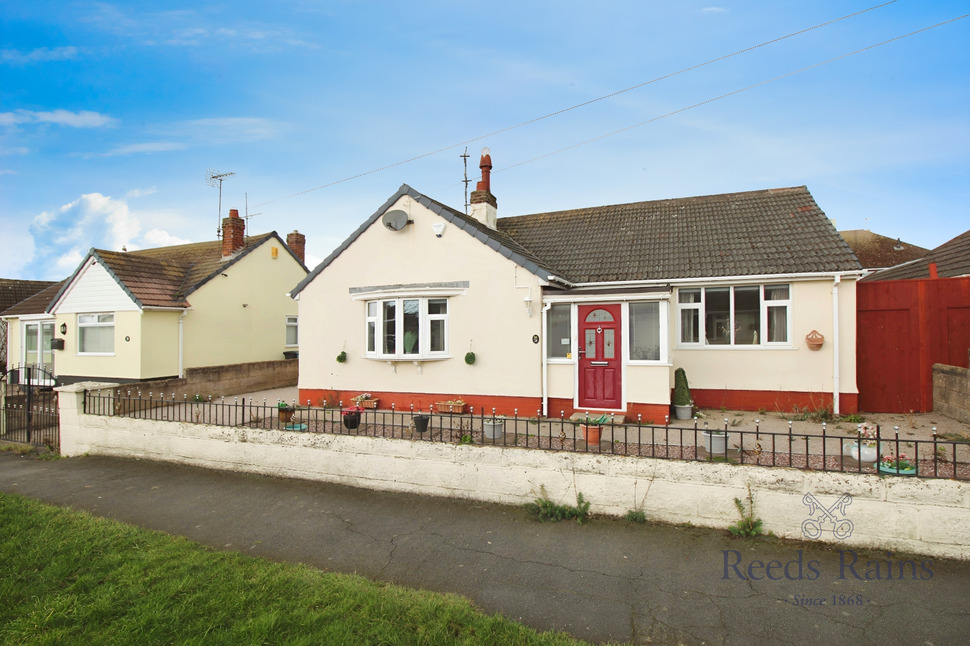 Main image of 2 bedroom Detached Bungalow for sale, Kendal Road, Kinmel Bay, Conwy, LL18