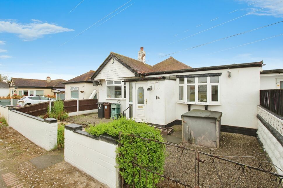 Main image of 3 bedroom Detached Bungalow for sale, Glascoed Avenue, Kinmel Bay, Conwy, LL18