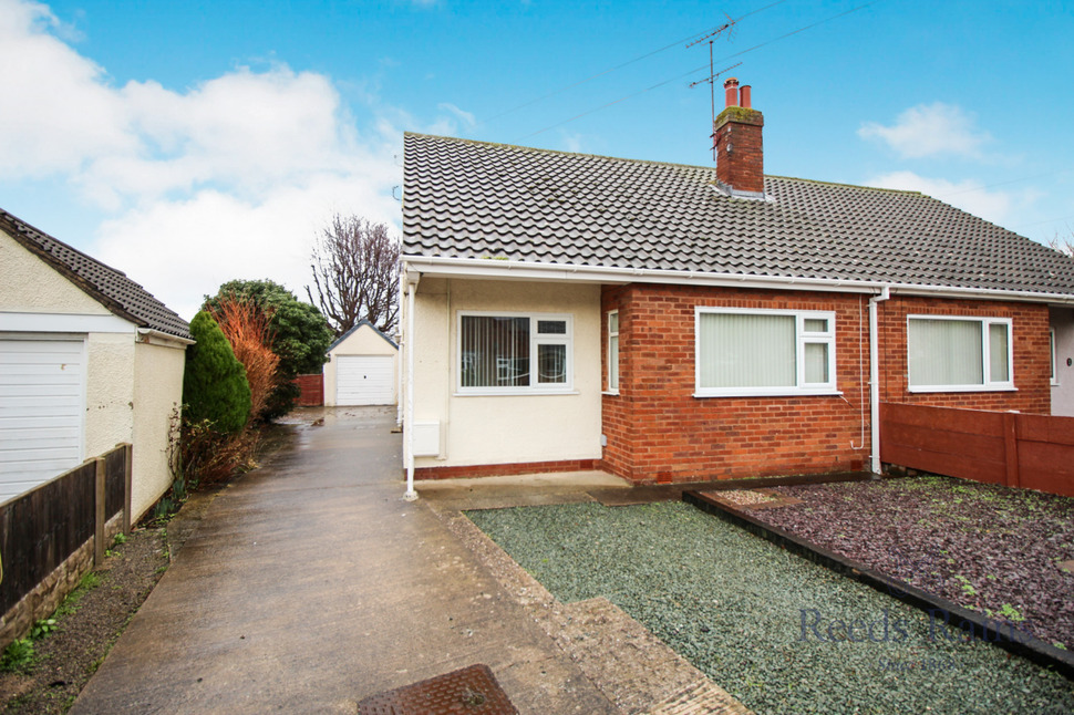 2 bedroom Semi Detached Bungalow for sale