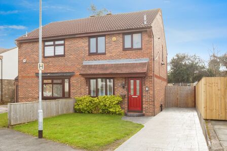 Meadowgate Drive, 3 bedroom Semi Detached House for sale, £275,000