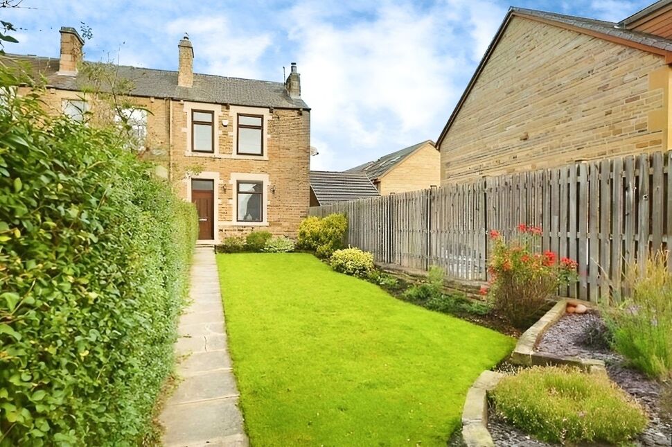 Main image of 2 bedroom End Terrace House to rent, Wood Lane, Rothwell, West Yorkshire, LS26