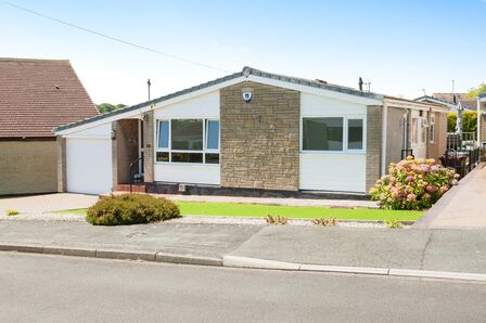Gipsy Hill, 4 bedroom Detached Bungalow for sale, £395,000