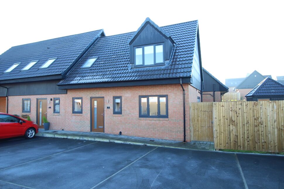 Main image of 3 bedroom Semi Detached House to rent, Pottery Place, Woodlesford, West Yorkshire, LS26