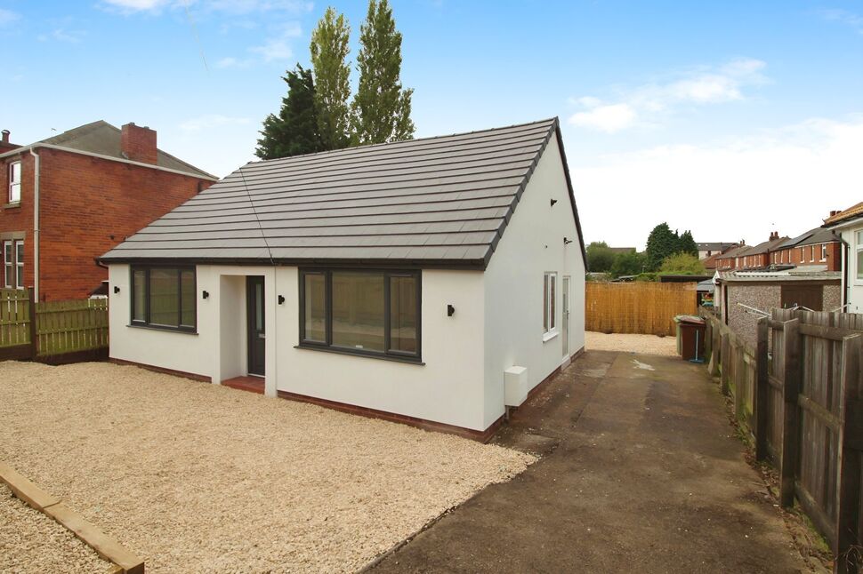 Main image of 2 bedroom Detached Bungalow for sale, Pinfold Lane, Mickletown Methley, West Yorkshire, LS26