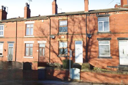 2 bedroom Mid Terrace House to rent