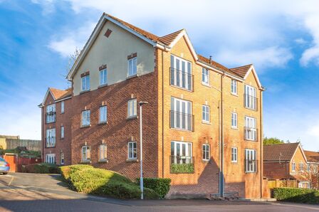 Oast House Croft, 2 bedroom  Flat for sale, £129,950