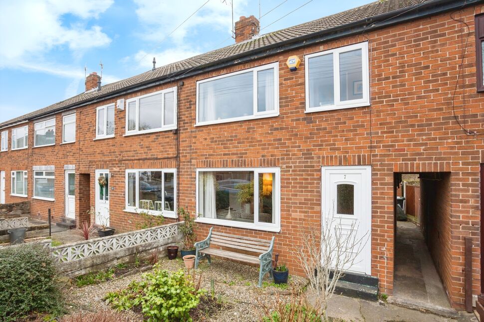 Main image of 3 bedroom Mid Terrace House for sale, Rutland Close, Woodlesford, West Yorkshire, LS26