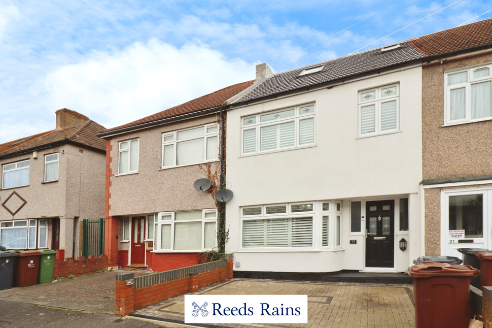 Main image of 4 bedroom Mid Terrace House for sale, Torrington Road, Dagenham, RM8