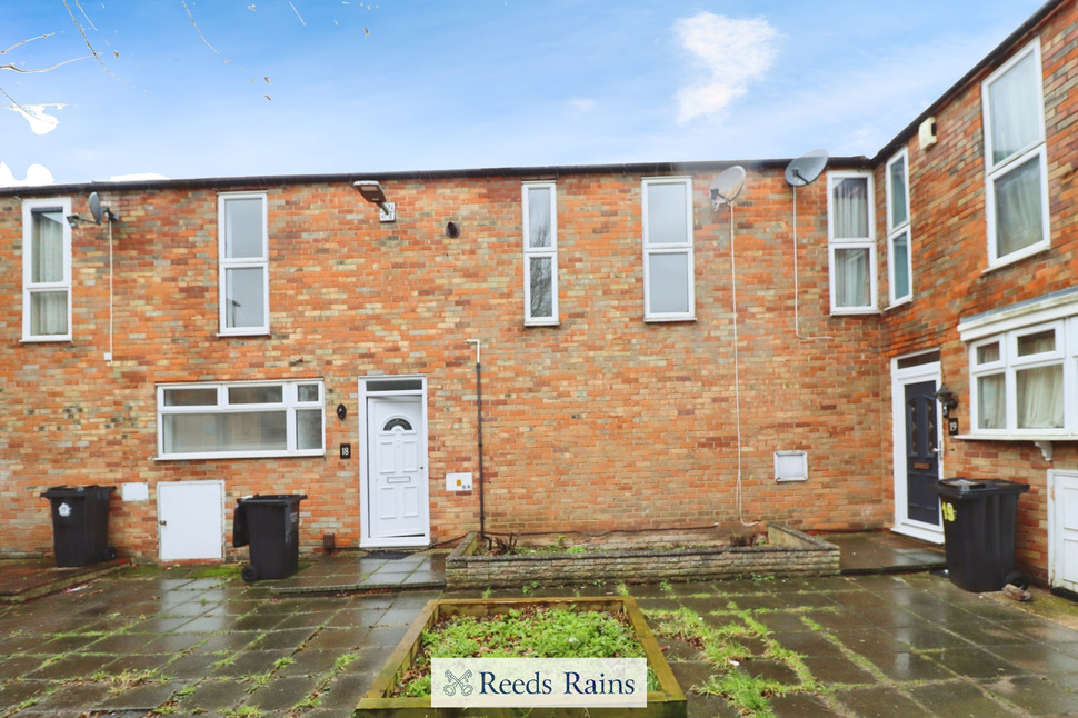 Main image of 3 bedroom Mid Terrace House to rent, Wisteria Court, Basildon, Essex, SS15