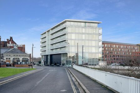 Keppel Wharf, 1 bedroom  Flat for sale, £70,000