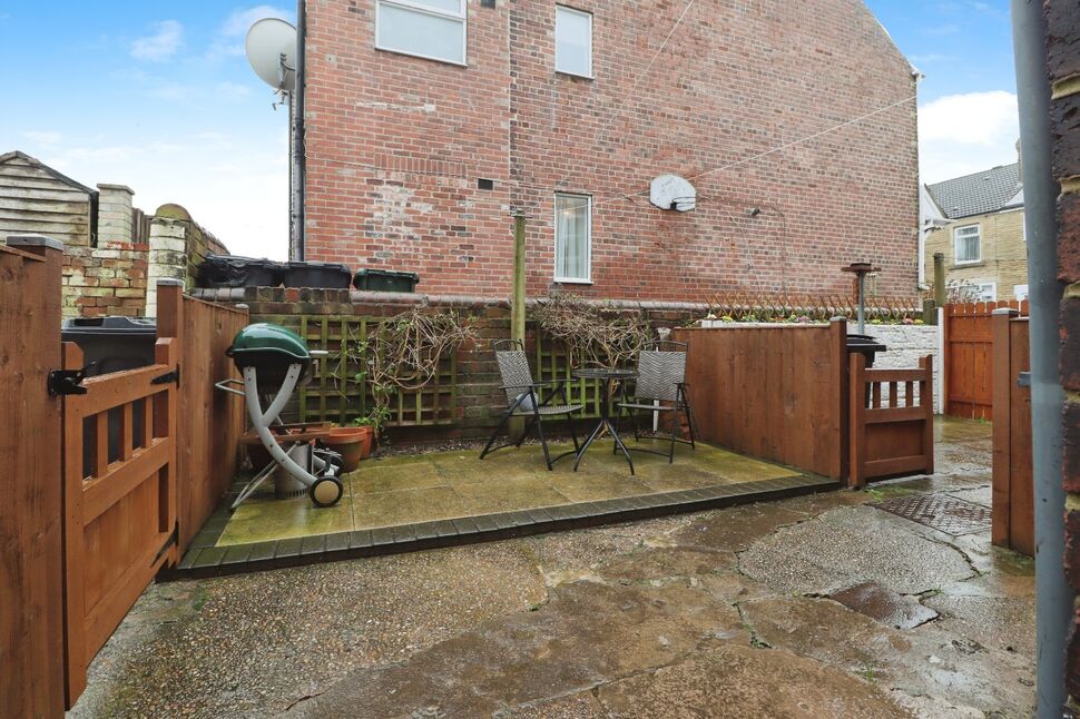 3 bedroom Mid Terrace House for sale, Doncaster Road, WathuponDearne