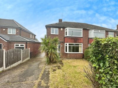 Weetwood Road, 3 bedroom Semi Detached House to rent, £1,100 pcm