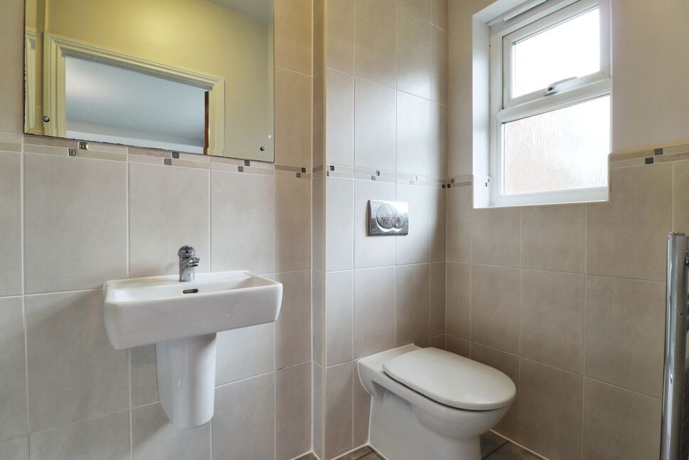 En-Suite Bathroom