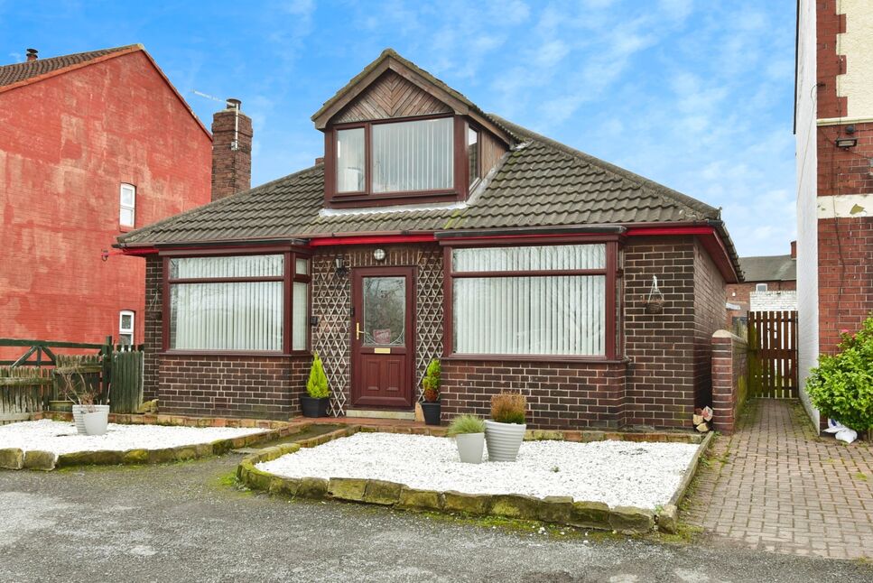 Main image of 3 bedroom  Bungalow for sale, Park Nook, Doncaster Road, Rotherham, S65