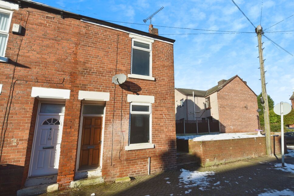 Main image of 2 bedroom End Terrace House for sale, Cross Street, Kimberworth, South Yorkshire, S61