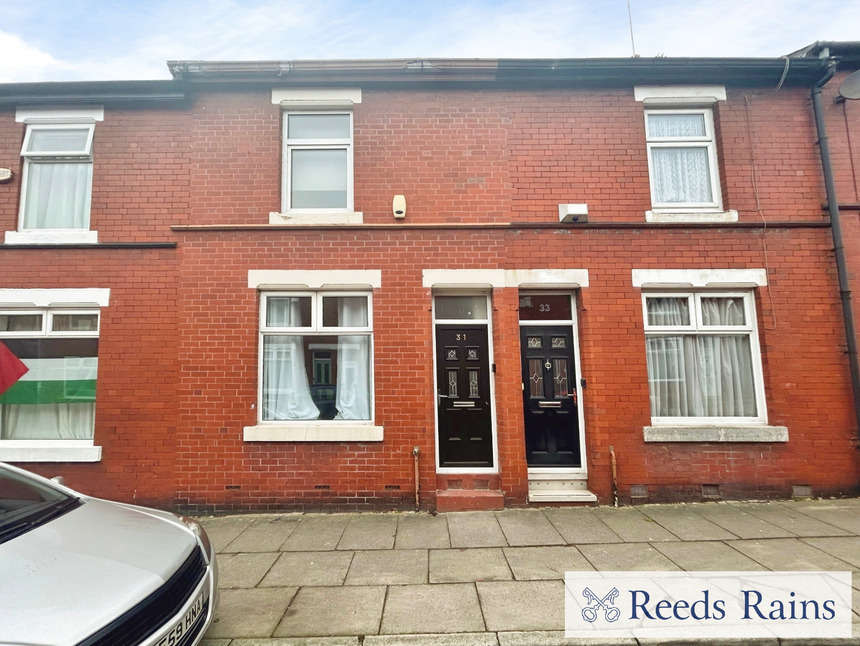 2 bedroom Mid Terrace House for sale