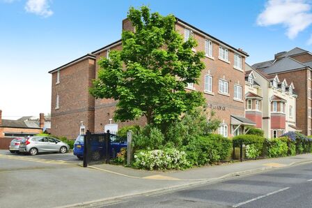 Brindley Lodge, Hope Road, 1 bedroom  Flat for sale, £170,000