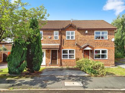 2 bedroom Mid Terrace House for sale