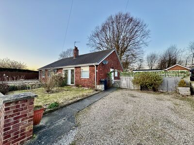 2 bedroom Semi Detached Bungalow for sale