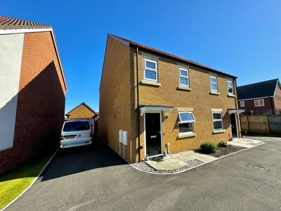 Mill Meadows Lane, 3 bedroom Semi Detached House for sale, £220,000