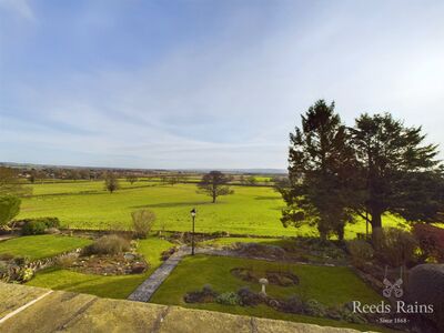 Main Street, 3 bedroom Detached House for sale, £595,000