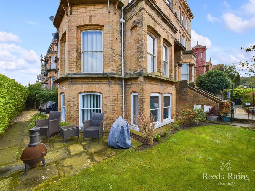 Main image of 2 bedroom  Flat for sale, Avenue Victoria, Scarborough, North Yorkshire, YO11