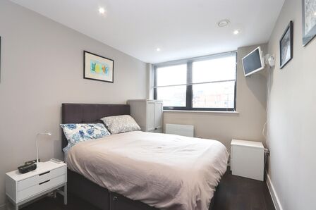 1 bedroom  Flat for sale