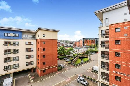 Millsands, 2 bedroom  Flat for sale, £140,000