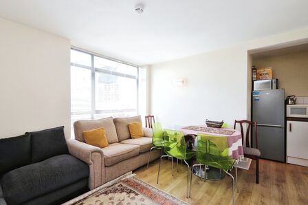 2 bedroom  Flat for sale