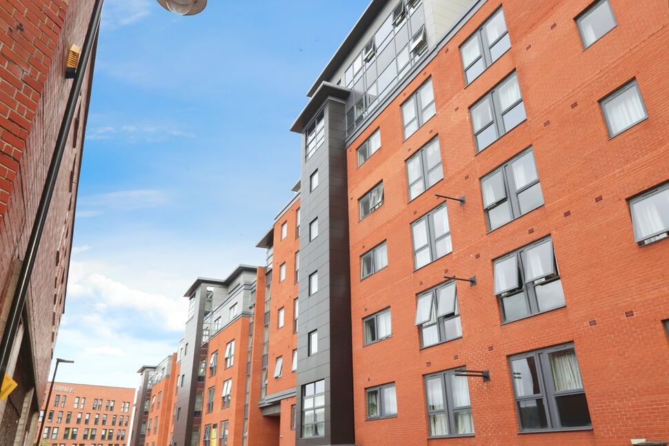 Main image of 4 bedroom  Flat for sale, Edward Street, Sheffield, South Yorkshire, S3