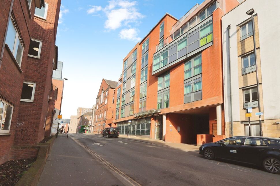 Main image of 1 bedroom  Flat for sale, Rockingham Street, Sheffield, South Yorkshire, S1