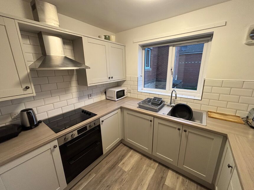 Main image of 2 bedroom  Flat to rent, Headford Gardens, Sheffield, South Yorkshire, S3