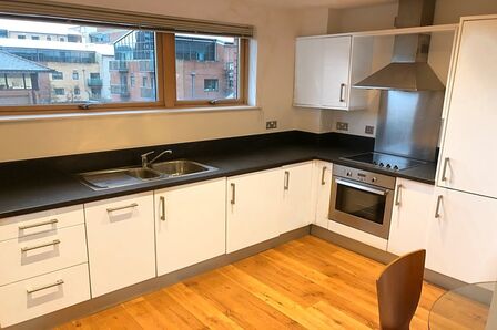 2 bedroom  Flat for sale