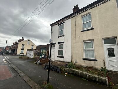 Clough Road, 3 bedroom End Terrace House for sale, £155,000