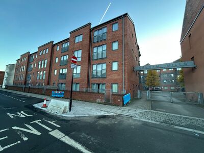 Adelaide Lane, 2 bedroom  Flat for sale, £115,000