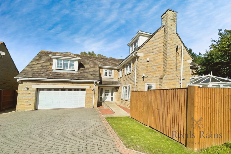 Main image of 6 bedroom Detached House for sale, Croft Gardens, Whitley, Goole, DN14