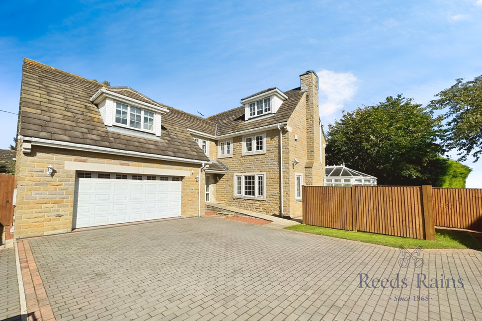 6 bedroom Detached House for sale