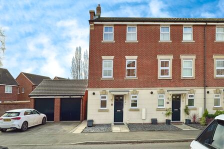 Coupland Road, 3 bedroom End Terrace House for sale, £250,000