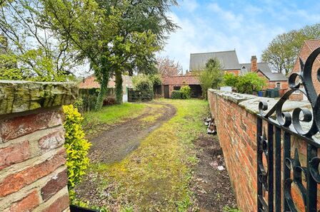 4 bedroom Detached Bungalow for sale