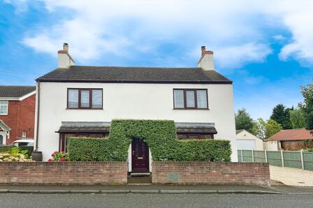 Main Street, 4 bedroom Detached House for sale, £330,000