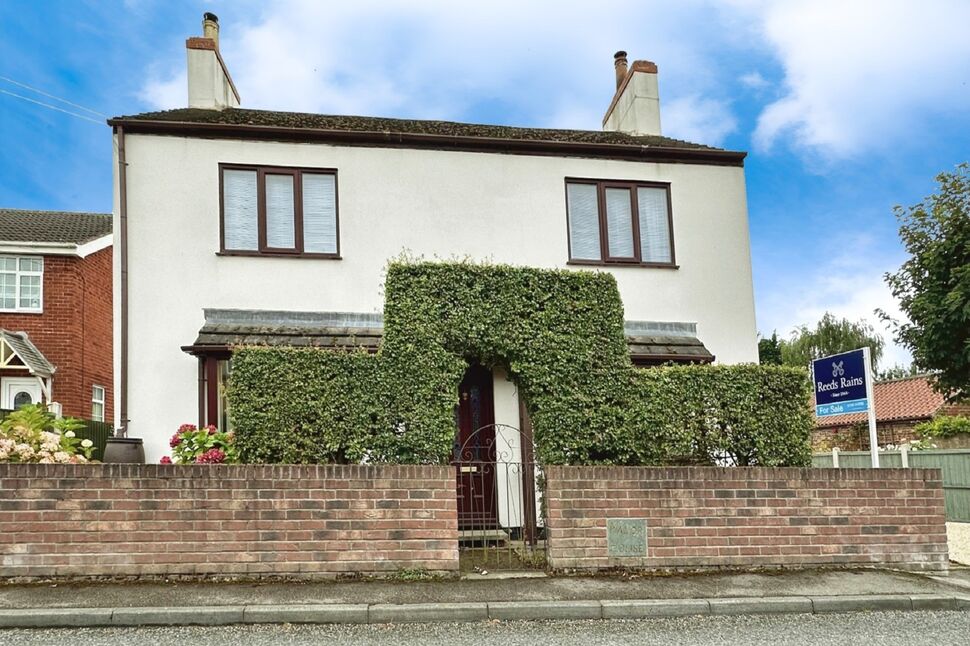 Main image of 4 bedroom Detached House for sale, Main Street, Hensall, North Yorkshire, DN14