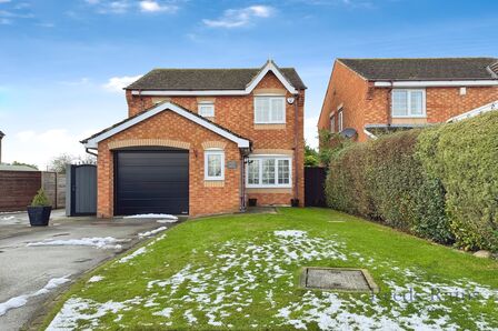 Aspen Grove, 3 bedroom Detached House for sale, £270,000