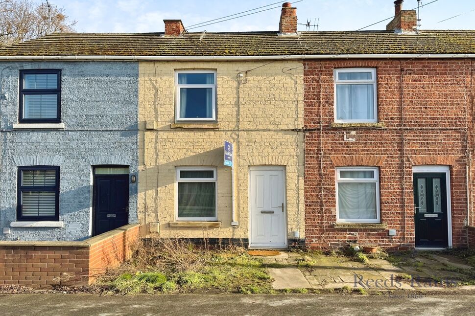 Main image of 2 bedroom Mid Terrace House for sale, Doncaster Road, Whitley, North Yorkshire, DN14