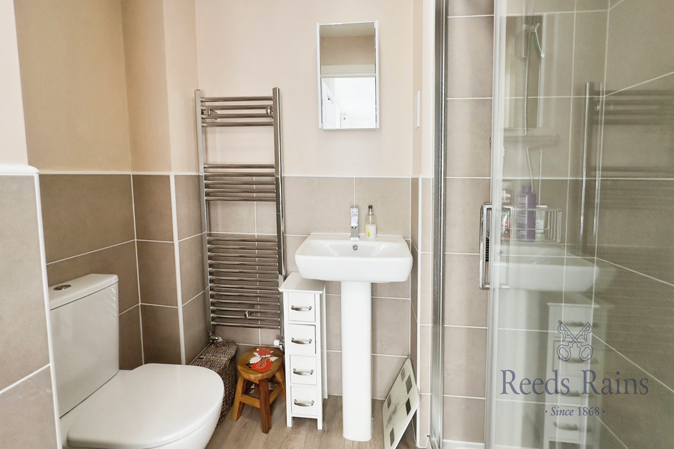 En-Suite Bathroom