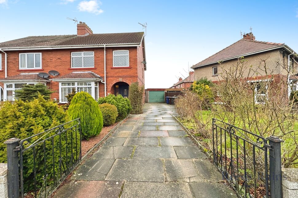 Main image of 3 bedroom Semi Detached House for sale, Green Lane, Selby, North Yorkshire, YO8