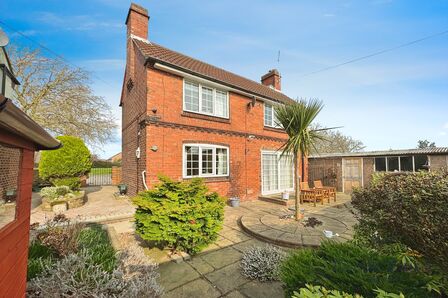 Hull Road, 2 bedroom Detached House for sale, £255,000