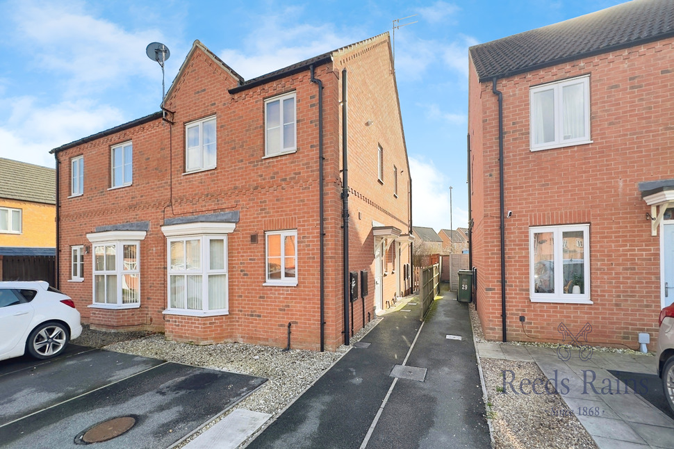 Main image of 1 bedroom End Terrace House for sale, Willow Gardens, Selby, North Yorkshire, YO8