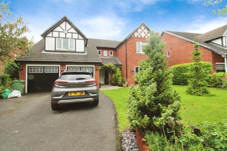 Dartmouth Drive, 5 bedroom Detached House to rent, £2,250 pcm