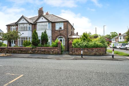 Kiln Lane, 3 bedroom Semi Detached House for sale, £225,000